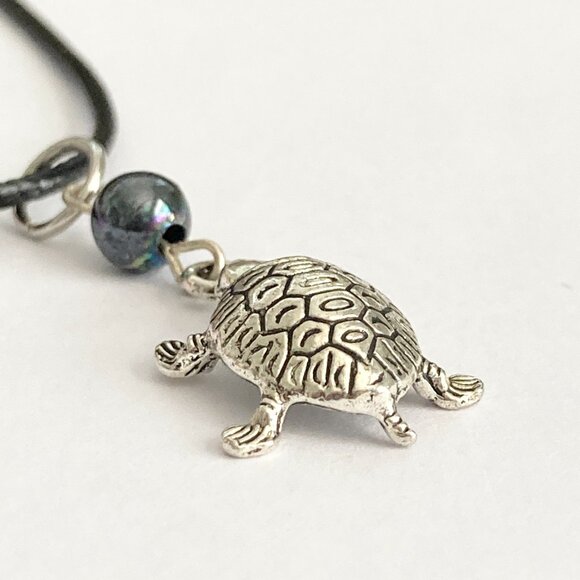 Pearl Bead Sea Turtle Necklace Silver Tone Nautical Island Beach Black Cord 17" - Picture 2 of 8